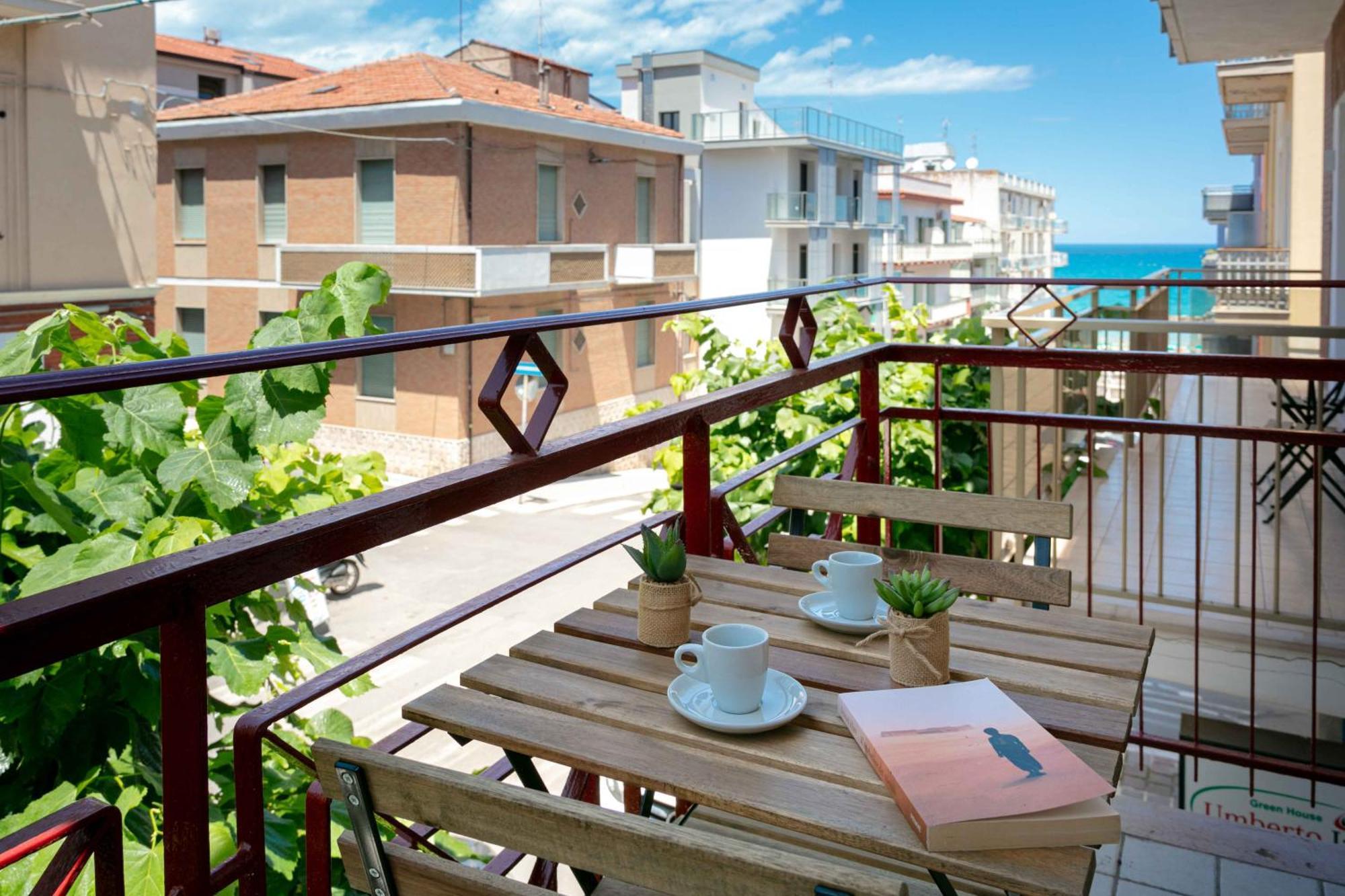 Mt Apartments Termoli Eksteriør bilde